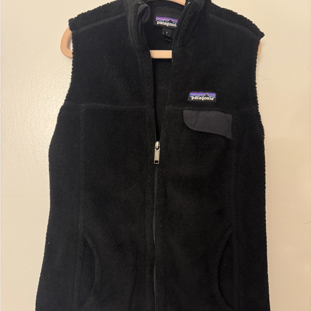 Patagonia Black Fleece Jacket with Multicolor Logo